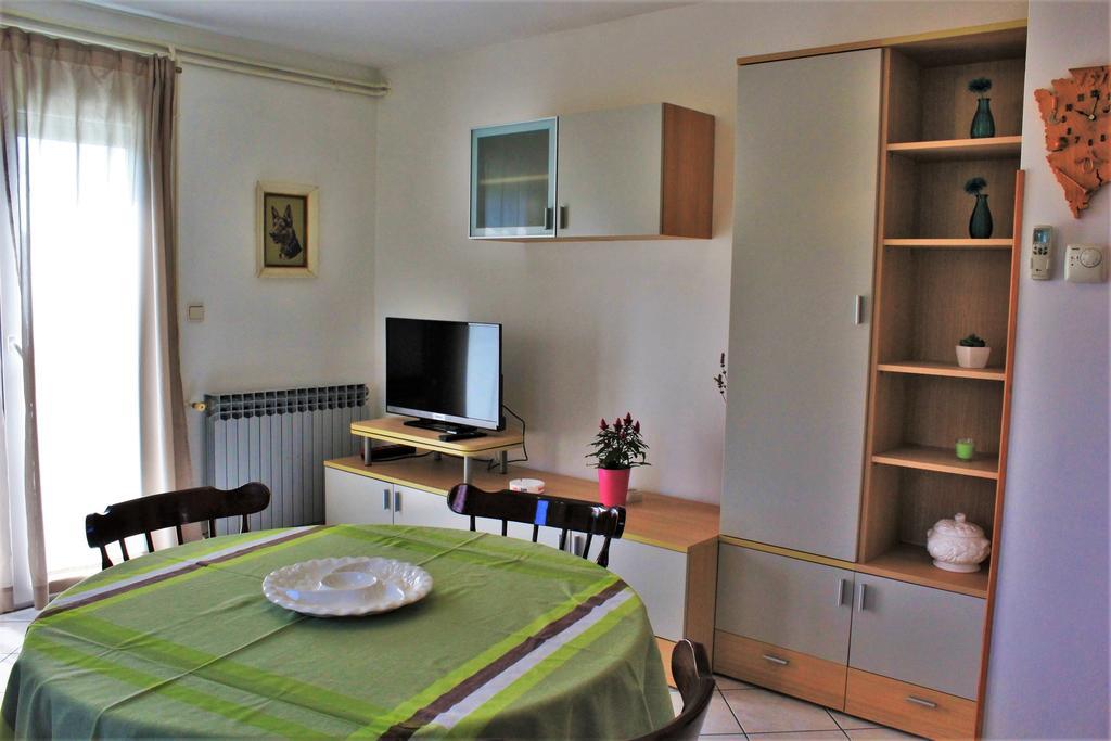 רוביני Apartment Eni מראה חיצוני תמונה